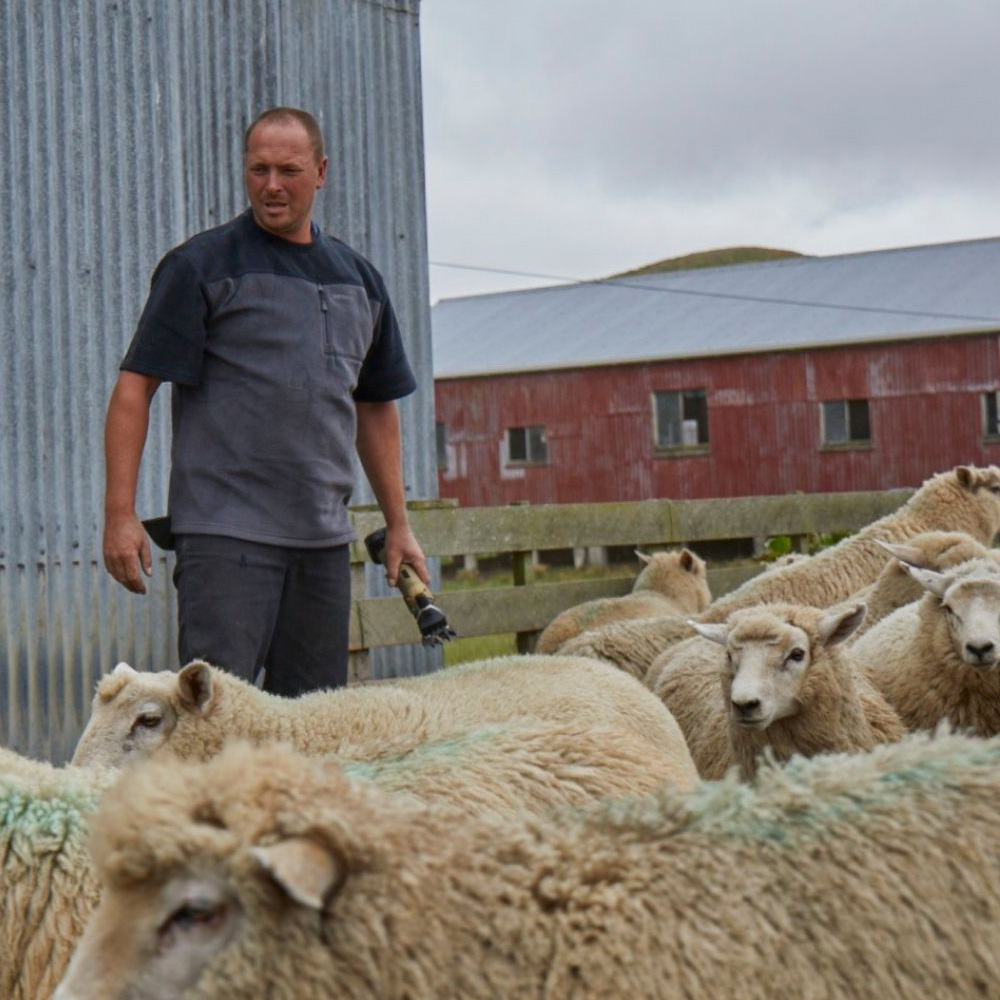 Betacraft Clothing Betacraft Quest Mens Fleece T-Shirt Black/Asphalt 4 Betacraft Clothing Betacraft Quest Mens Fleece T-Shirt Black/Asphalt - Image 2