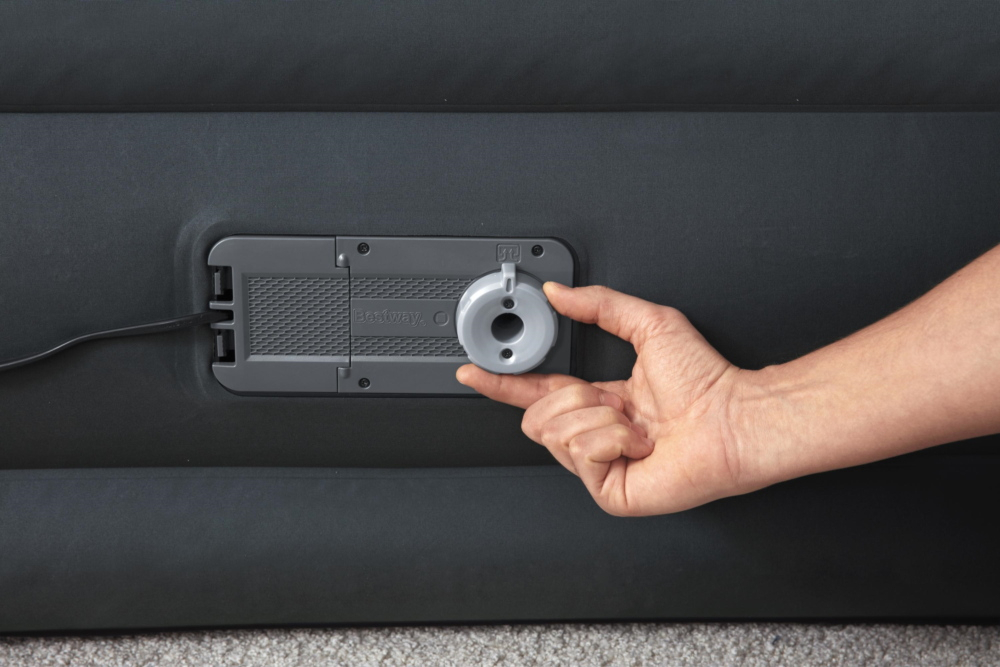 Bestway Fortech Snuggable Top Queen Airbed With Built-In AC Pump 8 Bestway Fortech Snuggable Top Queen Airbed With Built-In AC Pump - Image 6